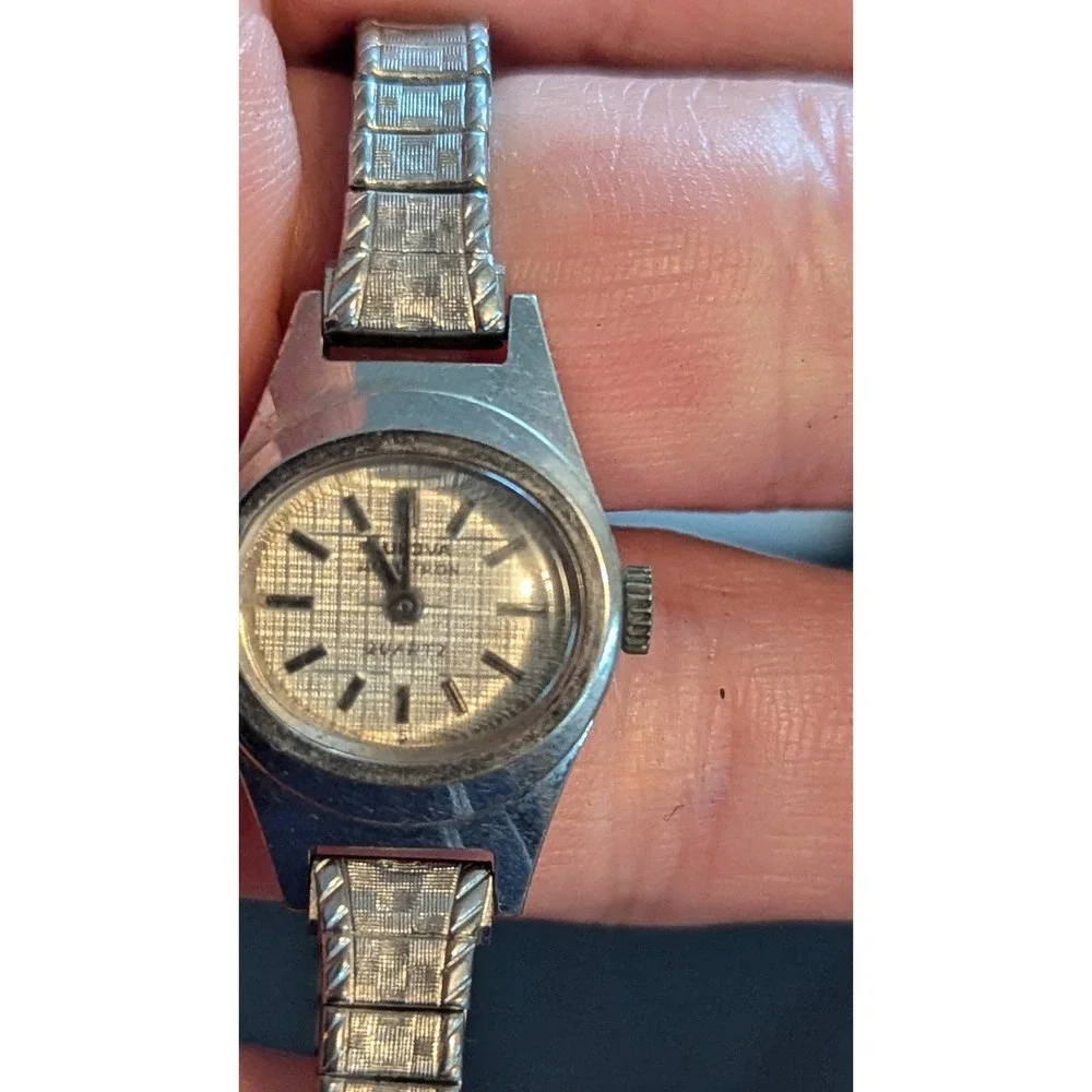 Bulova Women's Silver Tone Stainless Steel Base Metal‎ Bezel Quartz Watch
